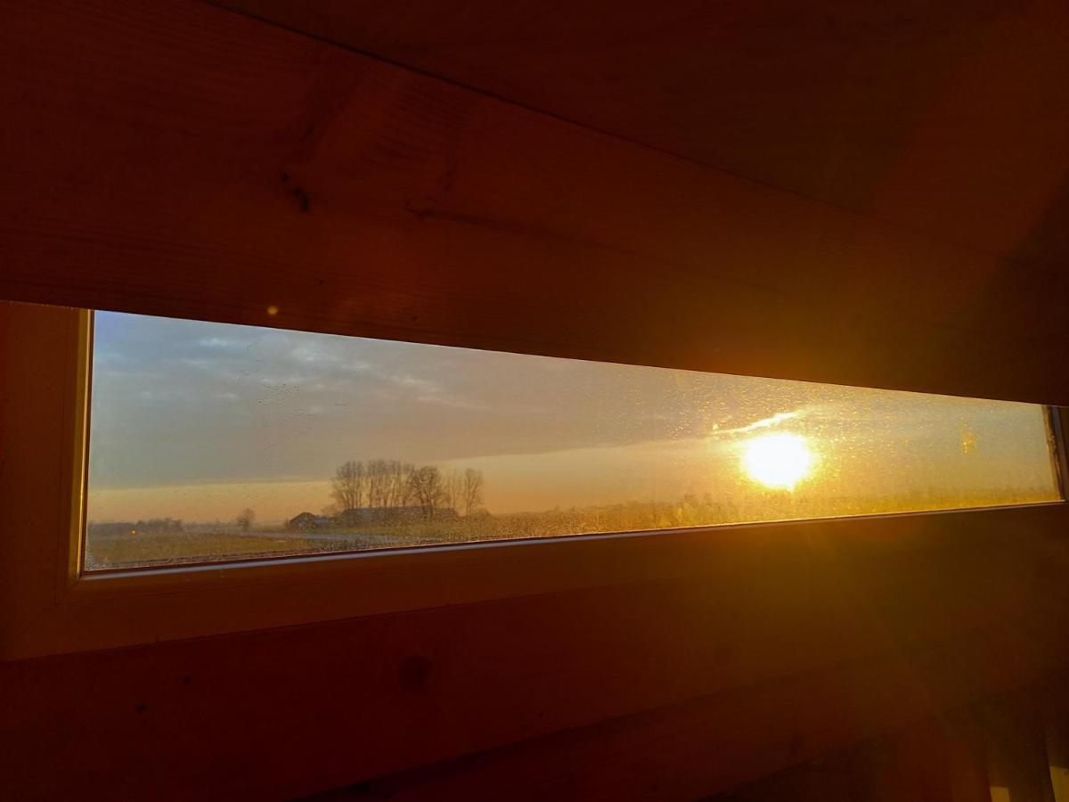 Tiny house het Polderhuisje Streefkerk Buitenkant foto